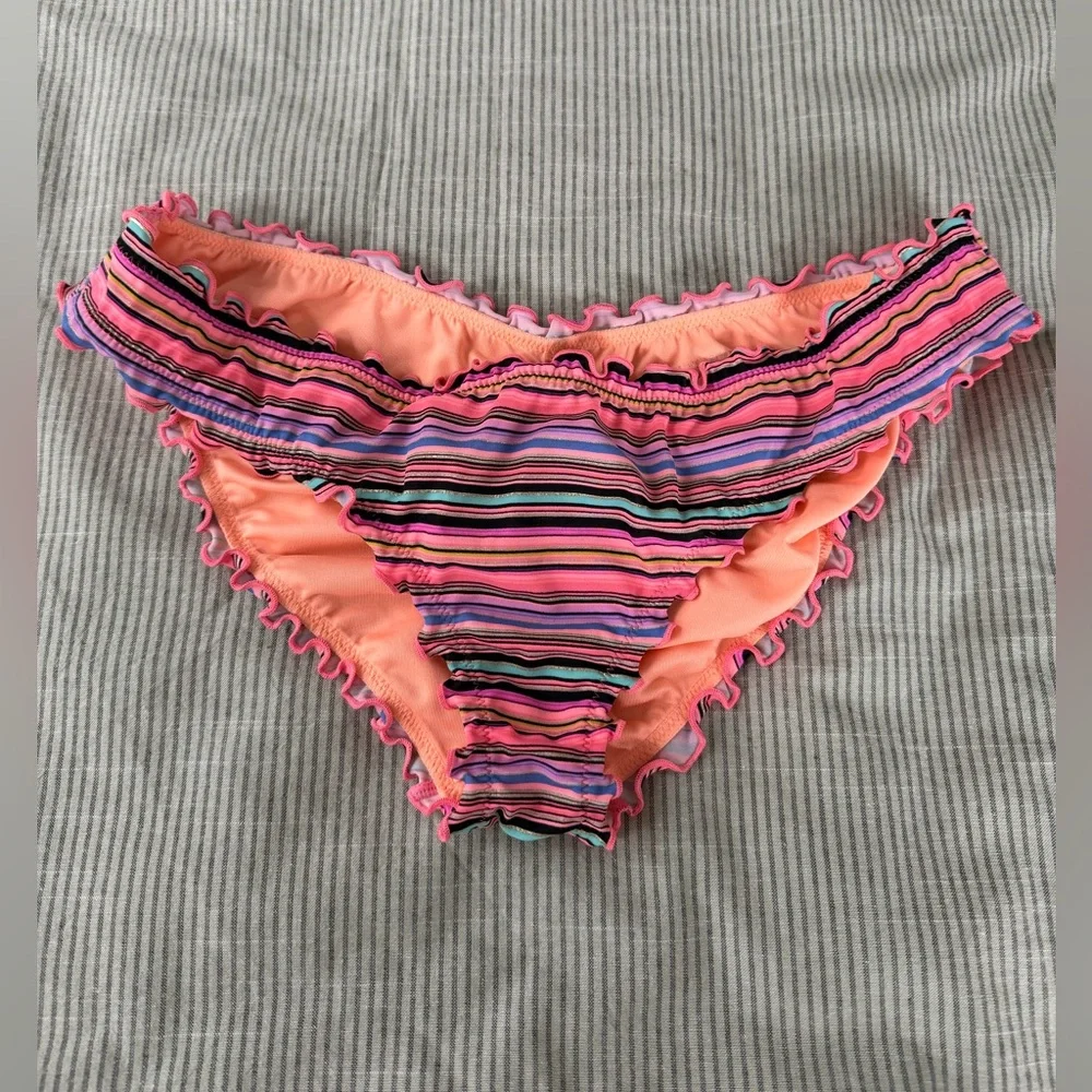 VS The Fabulous Bikini Set - Picture 2 of 6